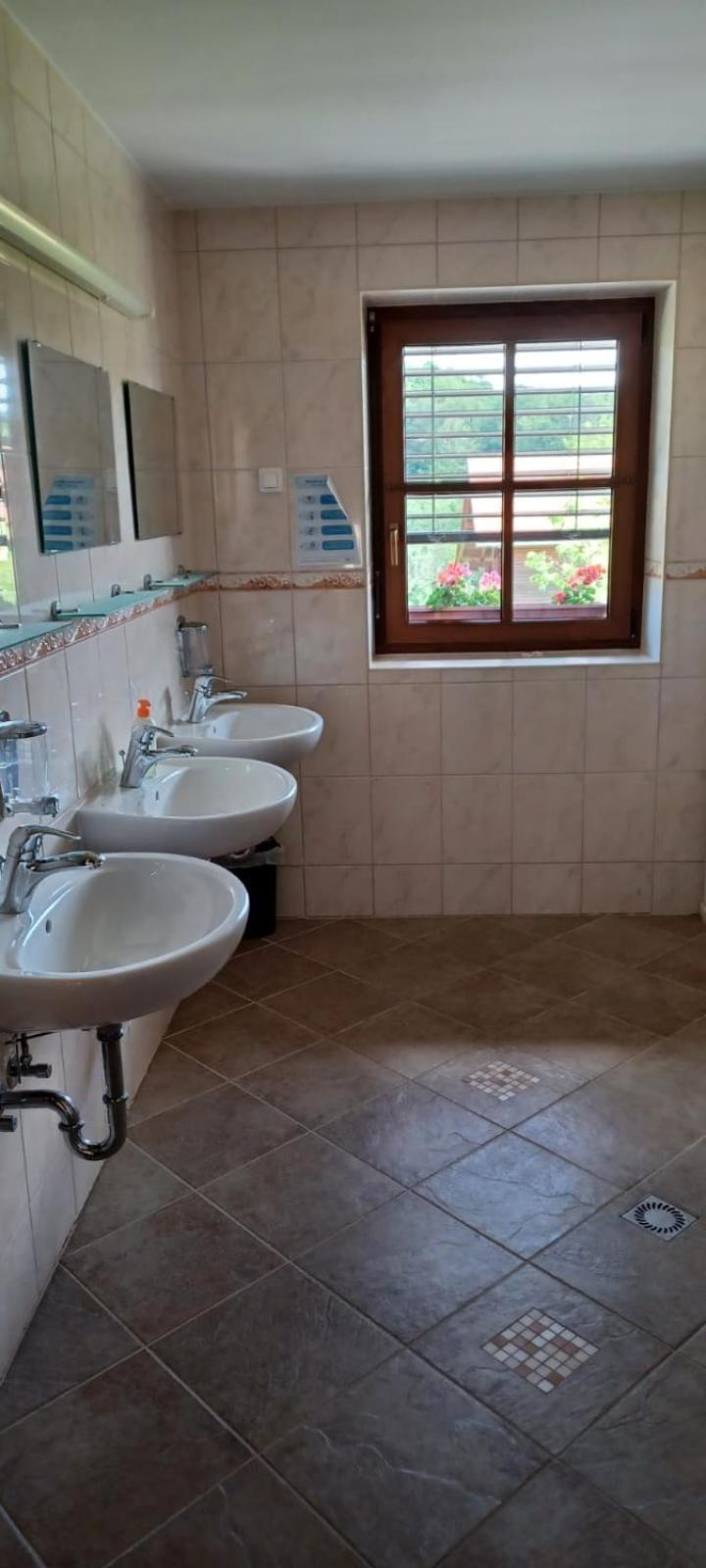 Hostel Strug Makole Kültér fotó
