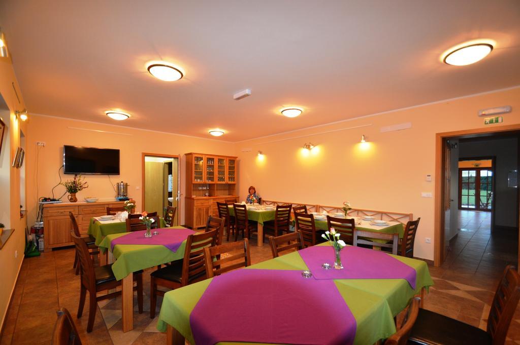 Hostel Strug Makole Kültér fotó