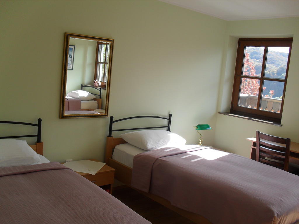 Hostel Strug Makole Szoba fotó